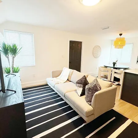 Urban Elegance: Trendy Modern Apartment In Wynwood Miami Exterior photo