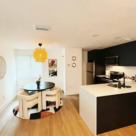 Urban Elegance: Trendy Modern Apartment In Wynwood Miami Exterior photo