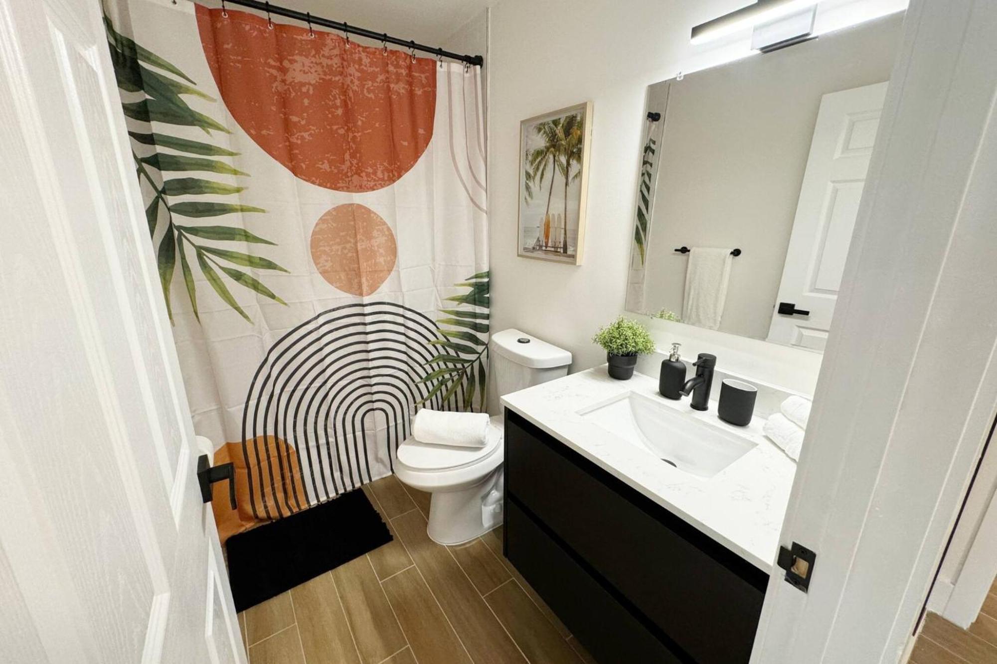 Urban Elegance: Trendy Modern In Wynwood *