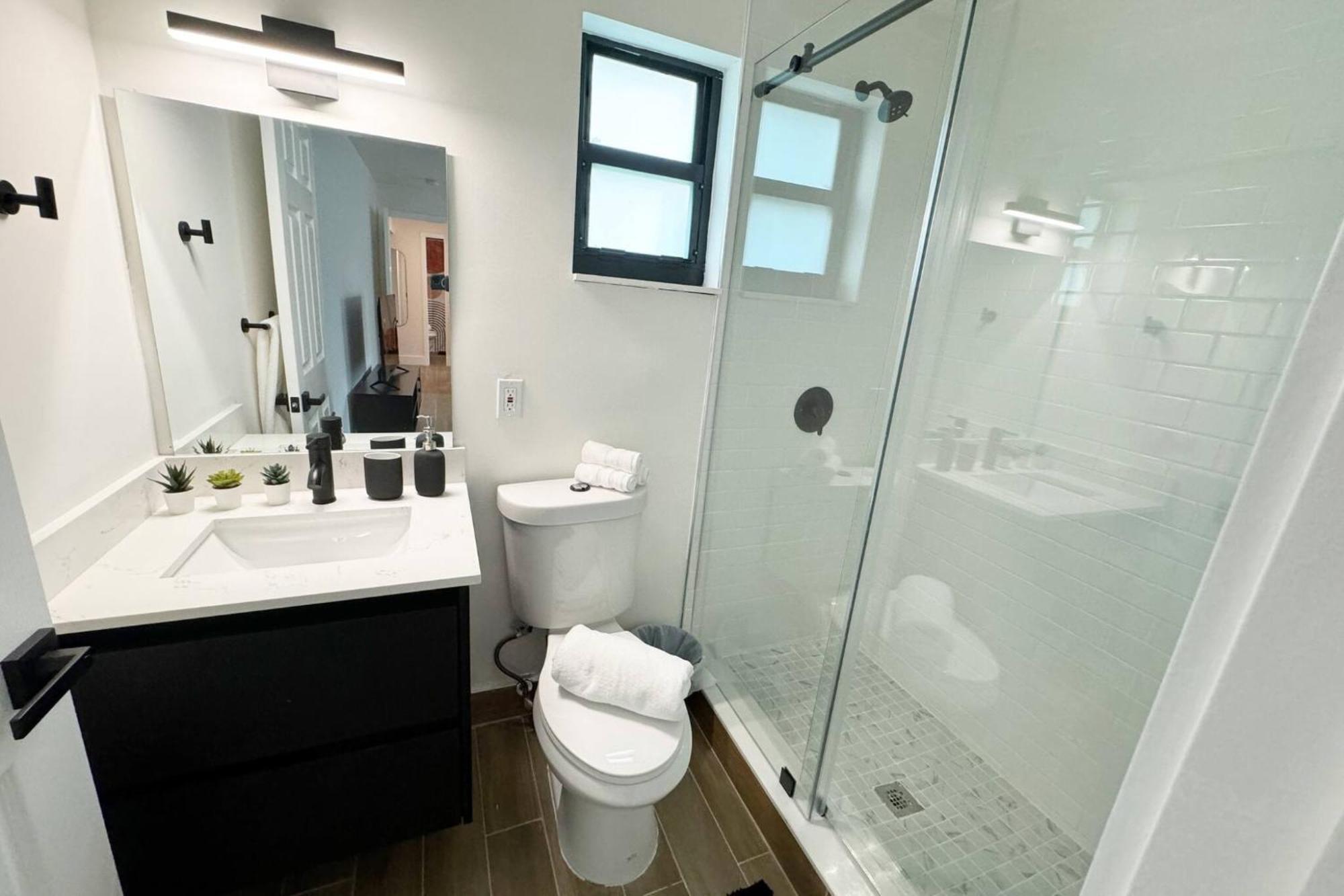 Urban Elegance: Trendy Modern In Wynwood * Miami